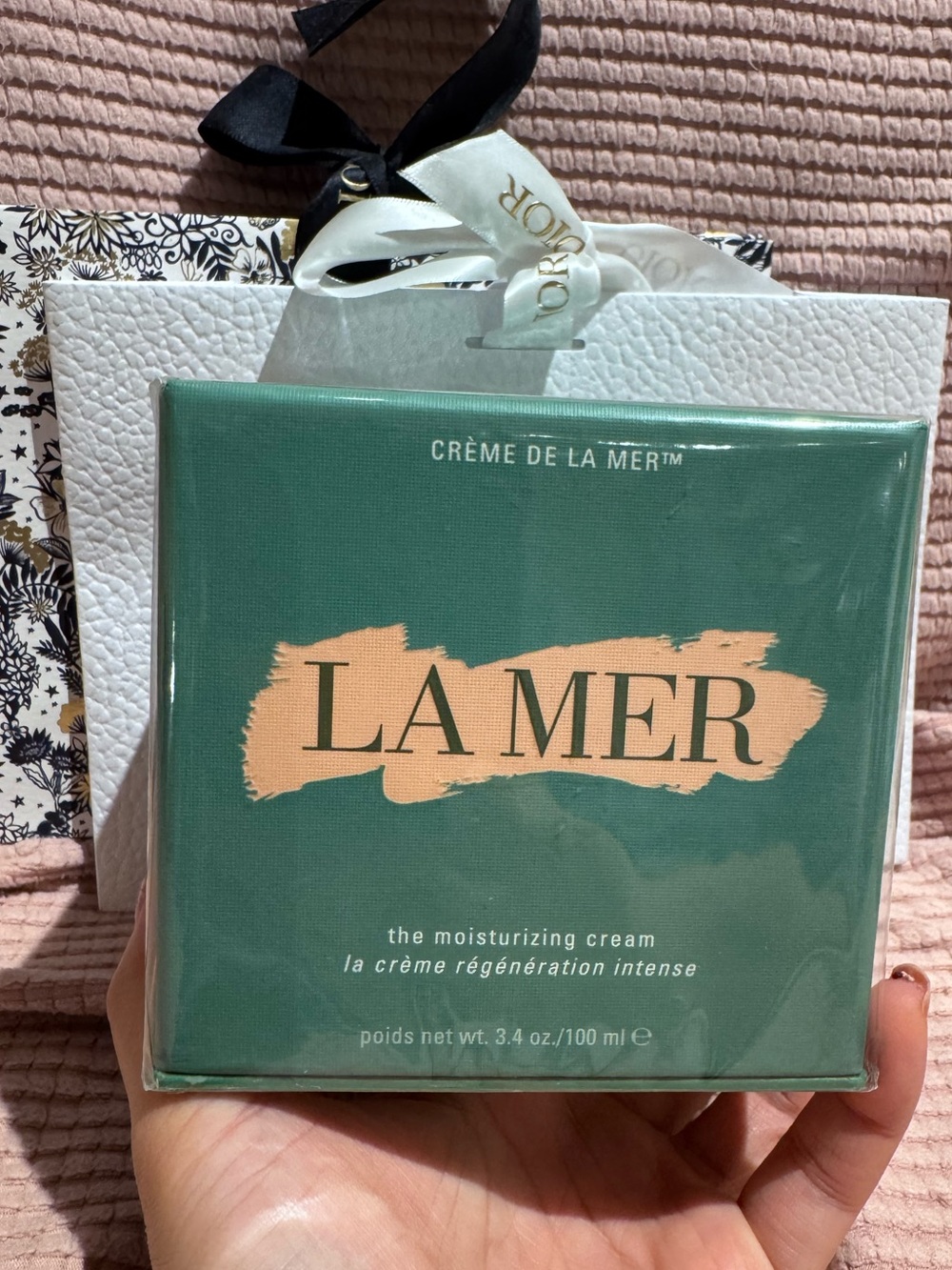Crème de la Mer the moisturizing cream